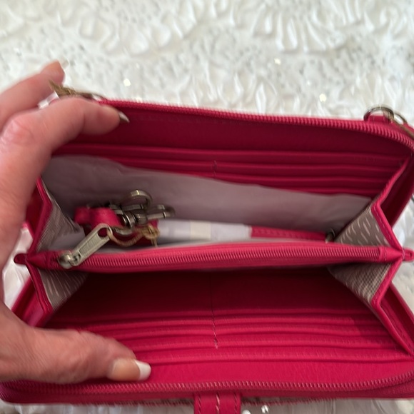 NWT THE SAK Pink Cherries clutch/crossbody - Picture 3 of 6